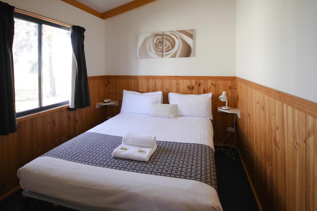 Sun Country Lifestyle Park Hotel Мълуала Стая снимка