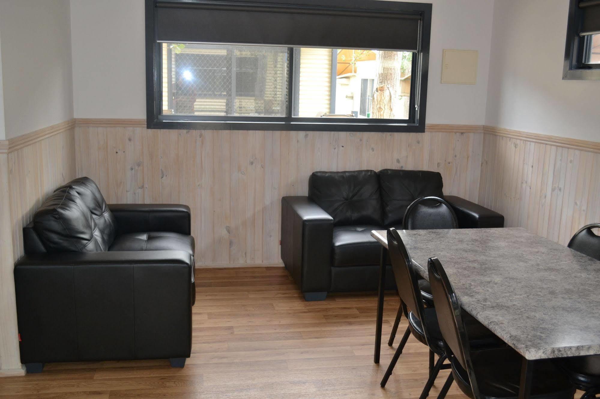 Sun Country Lifestyle Park Hotel Мълуала Екстериор снимка