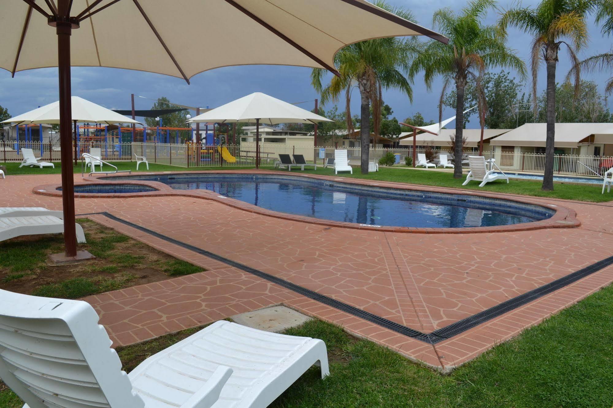 Sun Country Lifestyle Park Hotel Мълуала Екстериор снимка