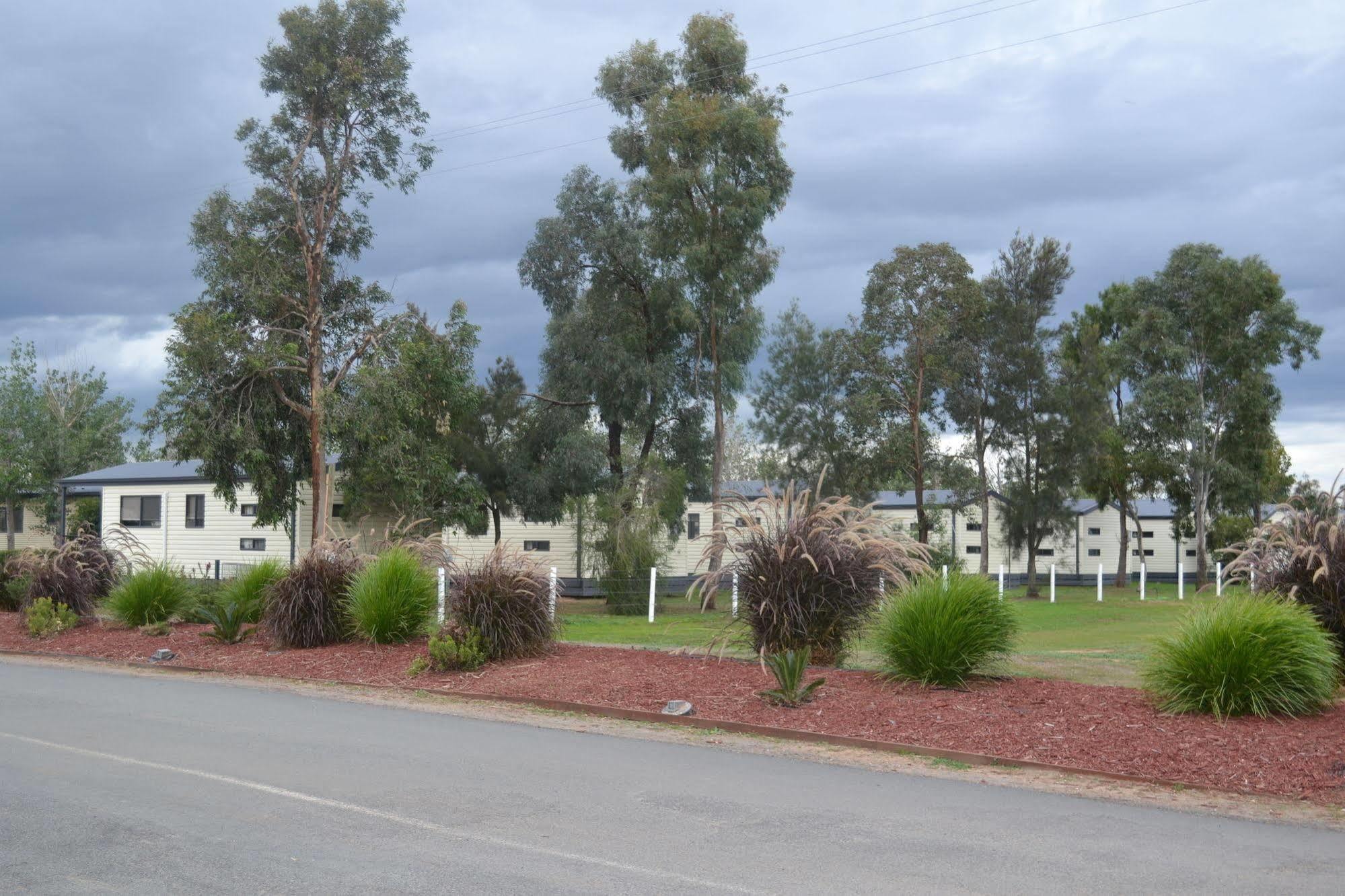 Sun Country Lifestyle Park Hotel Мълуала Екстериор снимка
